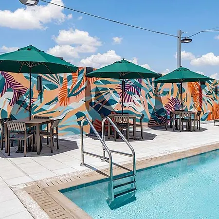 Hyatt House Tampa Downtown 